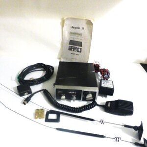 Hy-Gain II CB Radio & Mic 23 & 40 Channel Model 2682 Solid State 2 Way Radio